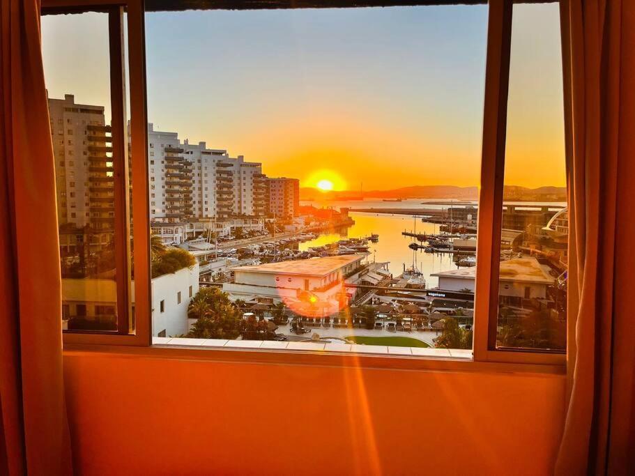 The Rock Retreat - Gibraltar Apartamento Exterior foto